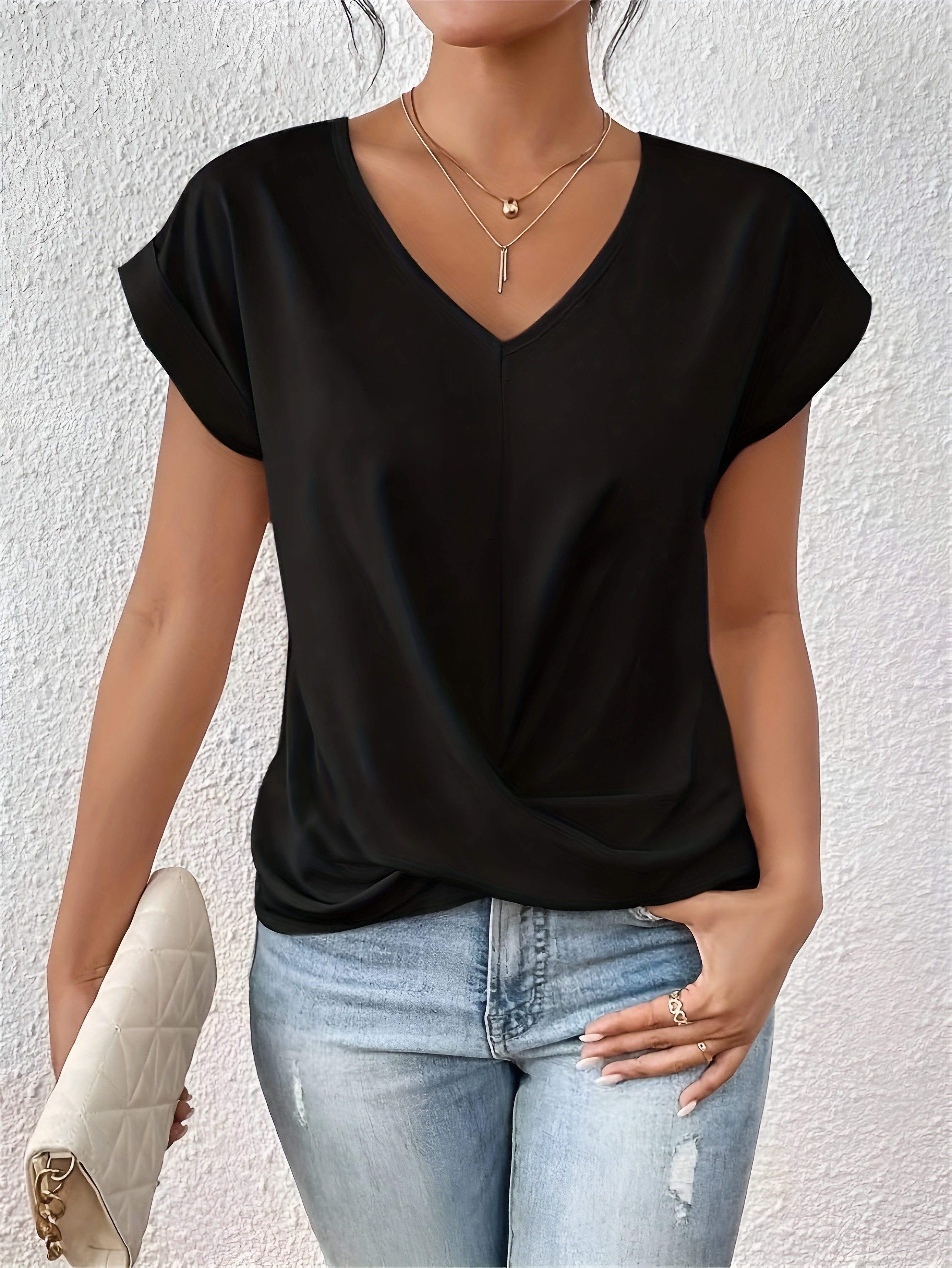 SOFIA - CASUAL T-SHIRT MED SWEETHEART-HALSING