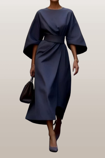 Esterella™ -  Elegant kjole med lanterneermer og belte